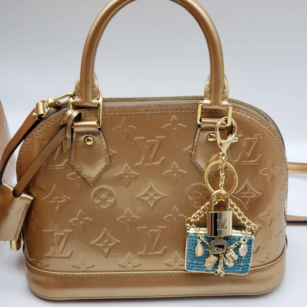 Authentic Louis Vuitton Gold Padlock 🔒 Key Set w/ Unbranded Tweed Bag Charm - Picture 6 of 6